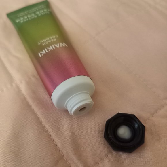 Bath & Body Works Pure Wonder Gift Set and Waikiki Beach Coconut Hand Cream - Picture 5 of 5